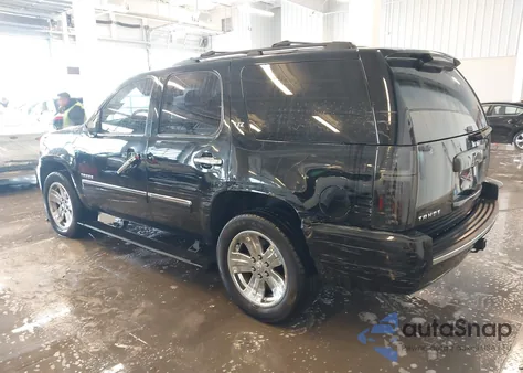 2011 Chevrolet Tahoe Ltz z USA, uszkodzony, nr VIN 1GNSKCE06BR280901
